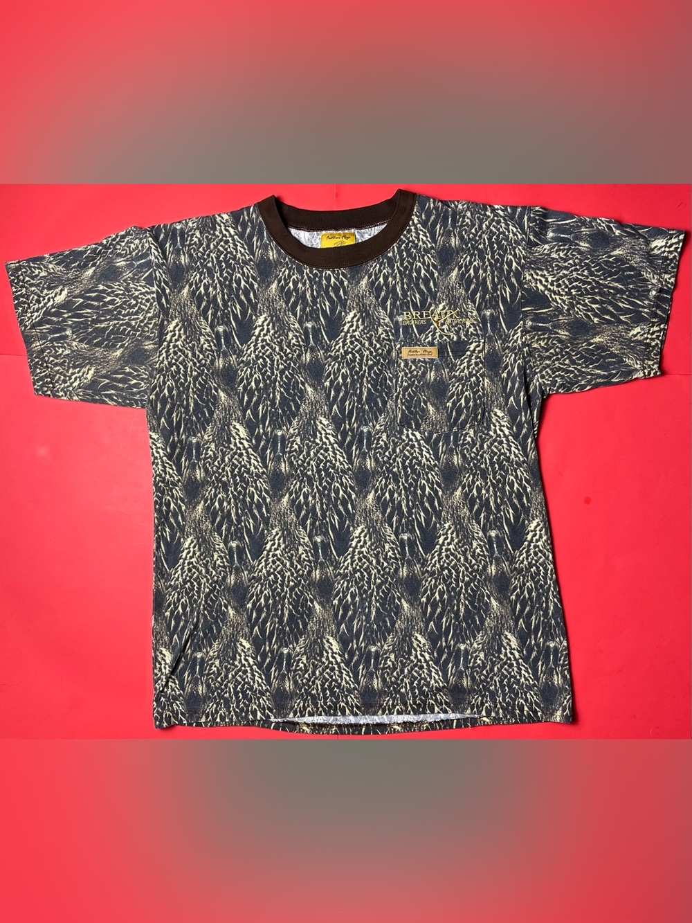 Breeze Crewneck Short Sleeve Tee in Navy Pattern - Picture 1 of 3